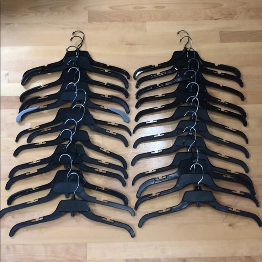Black Heavy Duty Plastic Top & Bottom Hangers 50pk